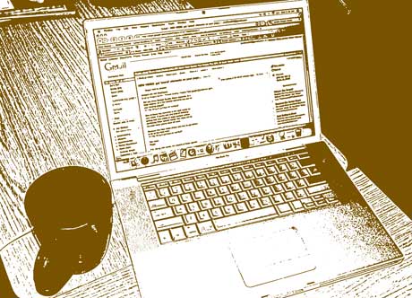 macbook-desk